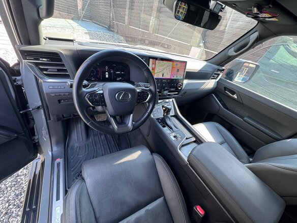 2024 Lexus GX 550 III, серый, 14500000 рублей - вид 4