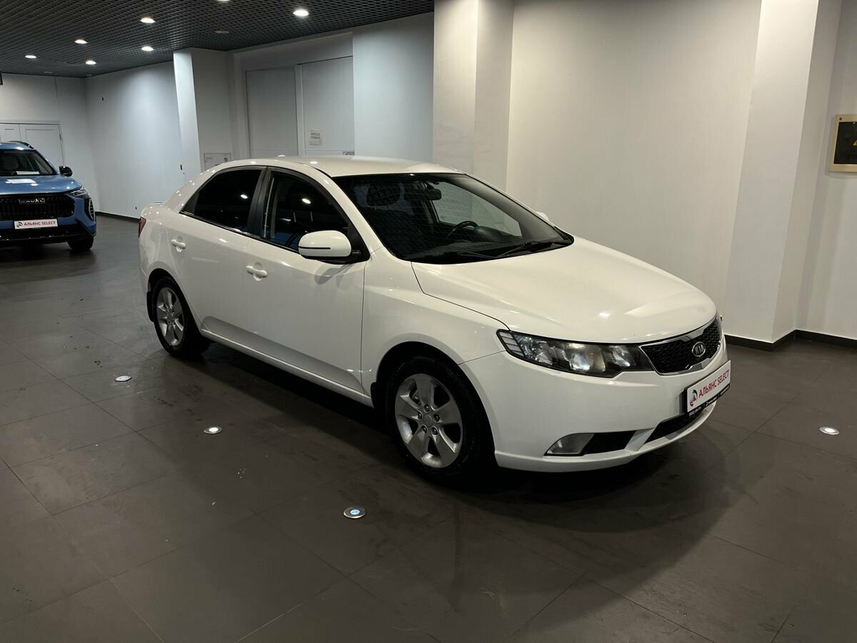 Открыть фотографии: Kia Cerato II