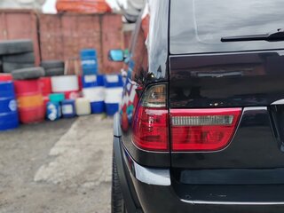 2002 BMW X5 4.6is I (E53), чёрный, 1150000 рублей, вид 4