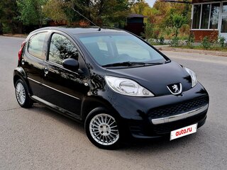 2011 Peugeot 107 I Рестайлинг, чёрный, 485000 рублей, вид 1