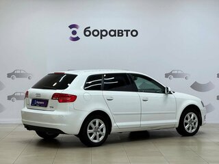2012 Audi A3 II (8P) Рестайлинг 2, белый, 775000 рублей, вид 4