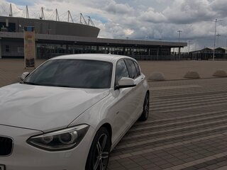 2012 BMW 1 серии 118i II (F20/F21), белый, 1100000 рублей, вид 1