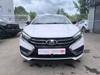 2023 Lada (ВАЗ) Vesta I Рестайлинг (NG), белый, 989877 рублей, вид 2