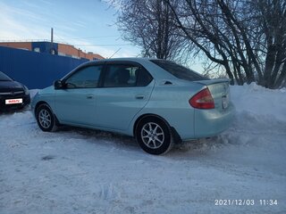 2002 Toyota Prius I Рестайлинг (XW10), зелёный, 339000 рублей, вид 4