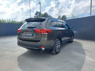2015 Mitsubishi Outlander III Рестайлинг 2, коричневый, 1789000 рублей, вид 5