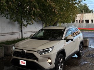 2019 Toyota RAV4 V (XA50), белый, 3350000 рублей, вид 1