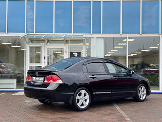 2007 Honda Civic VIII, чёрный, 525000 рублей, вид 3