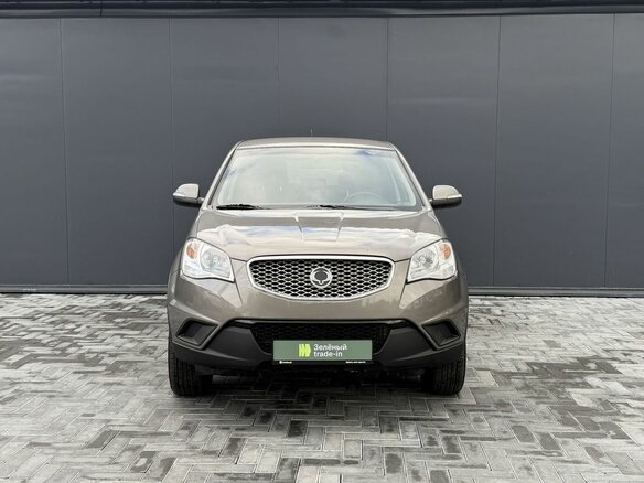 2013 SsangYong Actyon II, серый - вид 2