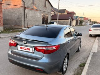 2014 Kia Rio 5-speed III, голубой, 630000 рублей, вид 5