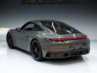 2022 Porsche 911 Carrera 4 GTS VIII (992), серый, 17534000 рублей, вид 4