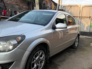 2008 Opel Astra H Рестайлинг, серебристый, 390000 рублей, вид 3