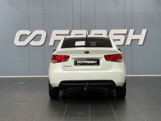 2011 Kia Cerato 6-speed II, белый, 660000 рублей, вид 4