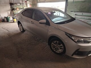 2018 Toyota Corolla XI (E160, E170, E180) Рестайлинг 1, серебристый, 1238000 рублей, вид 2