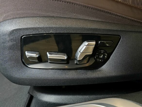 2020 BMW 7 серии 740d xDrive VI (G11/G12) Рестайлинг, чёрный, 8010000 рублей - вид 9