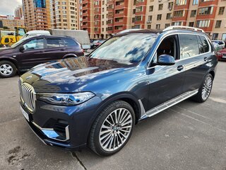 2022 BMW X7 40i I (G07), серый, 9100000 рублей, вид 2