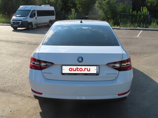 2016 Skoda Superb III, белый, 1600000 рублей, вид 4