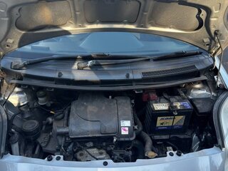 2009 Toyota Vitz II (XP90), серый, 650000 рублей, вид 4