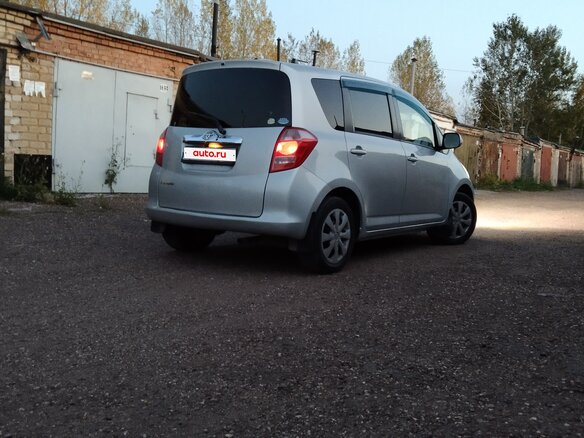 2005 Toyota Ractis I, серый, 465000 рублей - вид 2