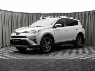 2017 Toyota RAV4 IV (XA40) Рестайлинг, белый, 2400000 рублей, вид 1