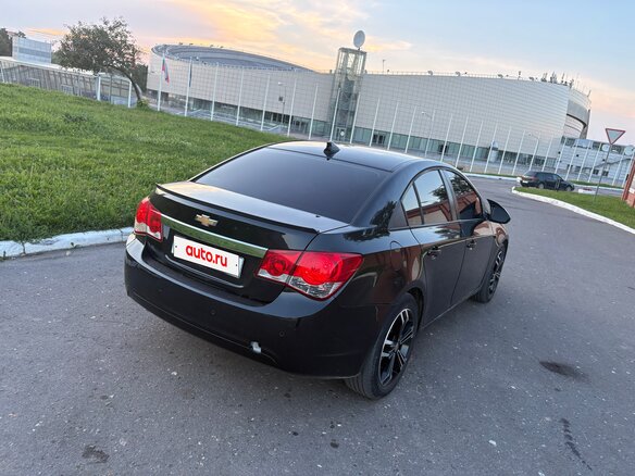 2013 Chevrolet Cruze I Рестайлинг, чёрный, 750000 рублей - вид 4