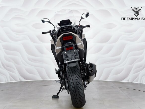 2026 Honda NT1100, серебристый, 2199000 рублей - вид 6