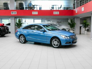 2011 Mercedes-Benz E-Класс 350 IV (W212, S212, C207), голубой, 1150000 рублей, вид 3