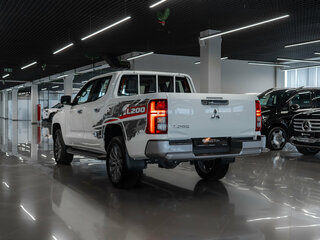 2025 Mitsubishi L200 VI, белый, 5350000 рублей, вид 4