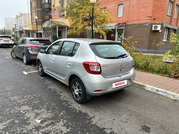2015 Renault Sandero II, серебристый, 590000 рублей - вид 21