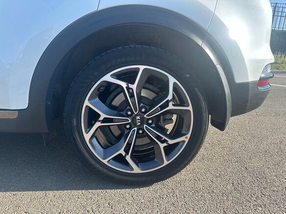 2018 Kia Sportage IV Рестайлинг, белый, 2550000 рублей - вид 15