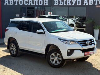 2018 Toyota Fortuner II, белый, 2290000 рублей, вид 1