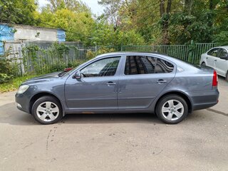 2008 Skoda Octavia II (A5) Рестайлинг, серый, 600000 рублей, вид 4