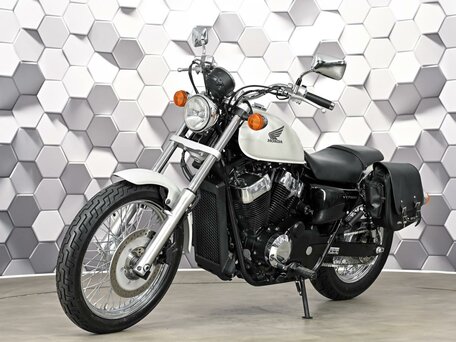 2010 Honda VT 750, белый, 577000 рублей, вид 2
