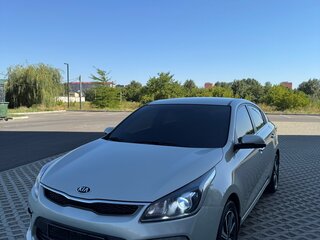 2017 Kia Rio IV, бежевый, 1250000 рублей, вид 4