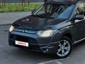 2013 Mitsubishi Outlander III, серый - вид 2