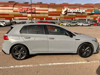 2020 Volkswagen Golf VIII, серый, 2640000 рублей, вид 4