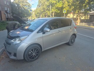 2012 Toyota Ractis II, серый, 700000 рублей, вид 1