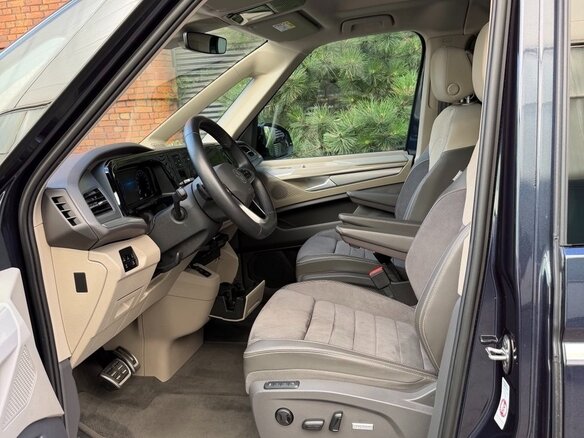 2023 Volkswagen Multivan T7, синий, 6200000 рублей - вид 11