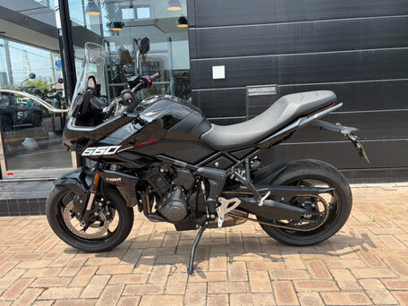 2025 Triumph Tiger Sport 660, чёрный, 743000 рублей, вид 1