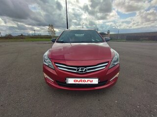 2015 Hyundai Solaris I Рестайлинг, красный, 890000 рублей, вид 2