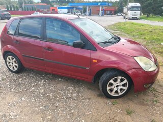2002 Ford Fiesta Mk5, красный, 185000 рублей, вид 2