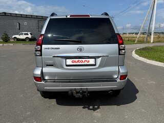 2008 Toyota Land Cruiser Prado 5-speed 120 Series Рестайлинг, серебристый, 3400000 рублей, вид 4
