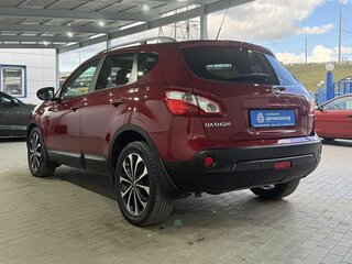 2011 Nissan Qashqai I Рестайлинг, красный, 1099000 рублей, вид 3