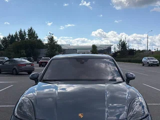 2019 Porsche Cayenne III, голубой, 6500000 рублей, вид 2