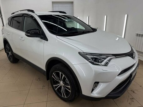 Toyota RAV4 IV (XA40) Рестайлинг