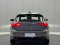 2023 Volkswagen Golf VIII, серый, 1990000 рублей - вид 3