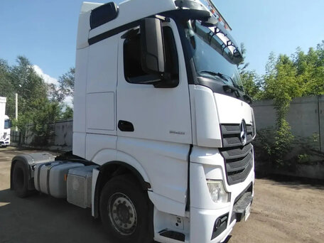 2020 Mercedes-Benz Actros, белый, 5800000 рублей, вид 3