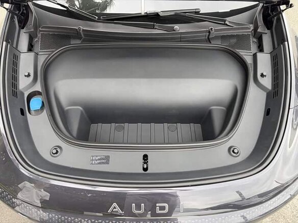2026 Audi E7X, чёрный, 9285333 рублей - вид 17