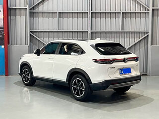 2023 Honda Vezel II, белый, 1905280 рублей, вид 4