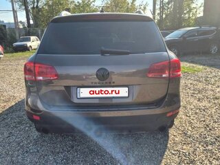 2011 Volkswagen Touareg II, коричневый, 1500000 рублей, вид 5
