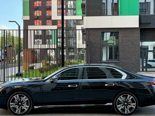 2024 BMW 7 серии 750e xDrive VII (G70), чёрный, 13300000 рублей, вид 2